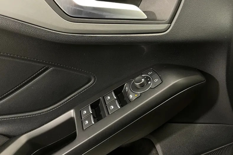 Ford Focus din 2022 cu 55.110 km - oferta FOR206244 - foto 16