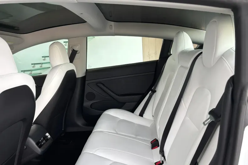 Tesla Model 3 din 2022 cu 74.000 km - oferta TES206260 - foto 14