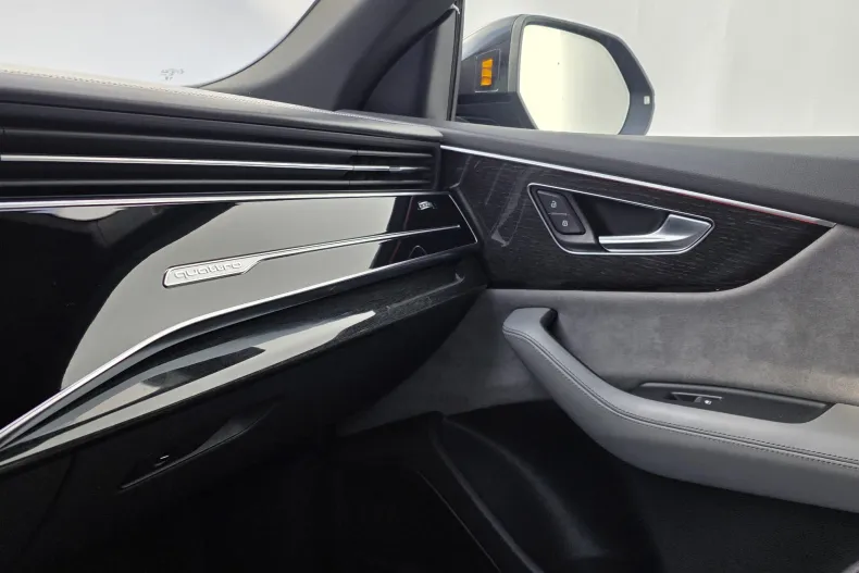 Audi Q8 din 2021 cu 56.893 km - oferta AUD206262 - foto 14