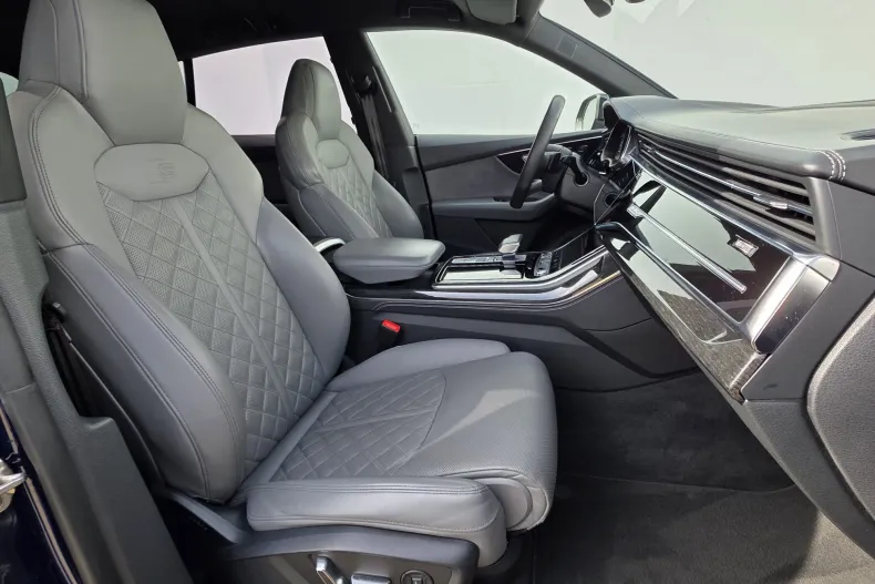 Audi Q8 din 2021 cu 56.893 km - oferta AUD206262 - foto 20