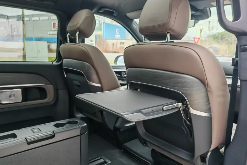 Mercedes-Benz V din 2025 cu 5.900 km - oferta MER206269 - foto 19