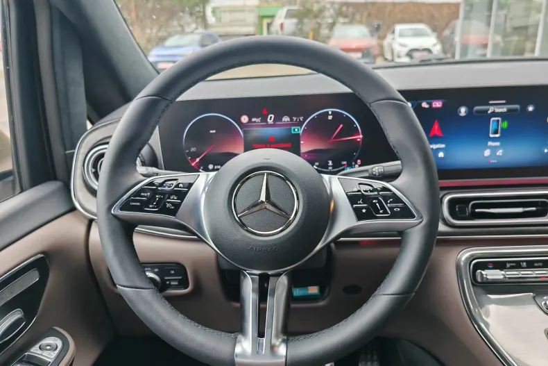 Mercedes-Benz V din 2025 cu 5.900 km - oferta MER206269 - foto 22