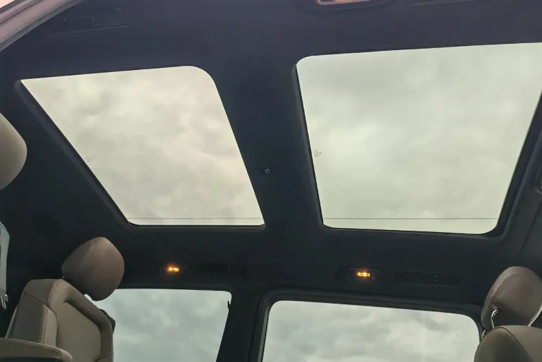 Mercedes-Benz V din 2025 cu 5.900 km - oferta MER206269 - foto 34