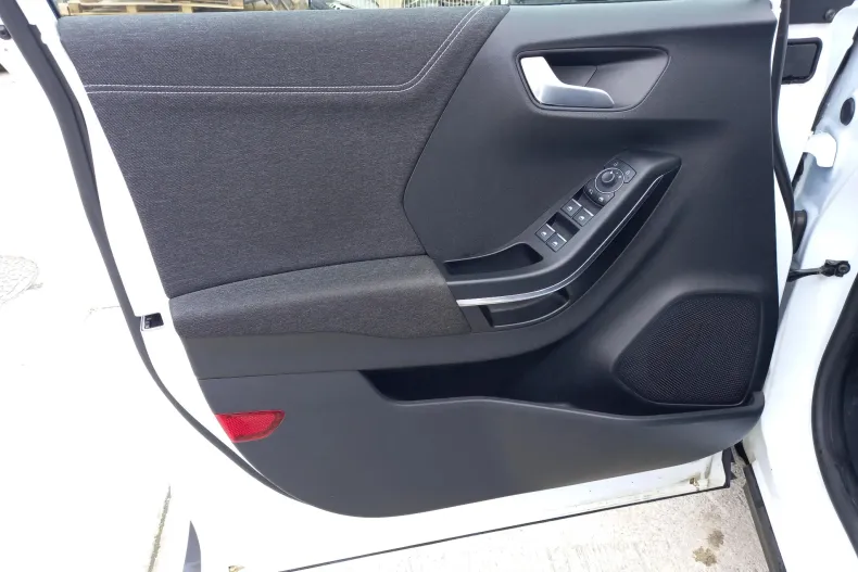 Ford Puma din 2023 cu 58.777 km - oferta FOR206275 - foto 23