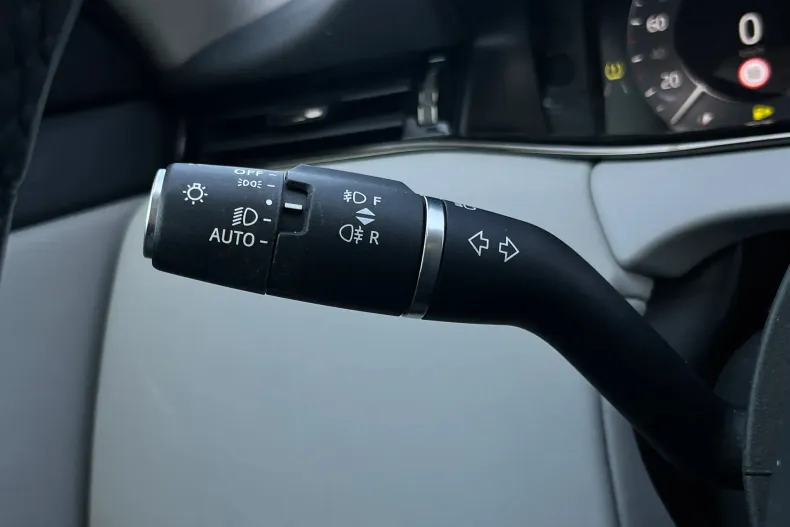 Land Rover Range Rover Evoque din 2023 cu 22.695 km - oferta LAN206277 - foto 19