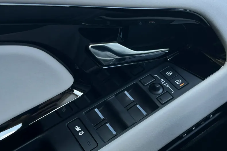 Land Rover Range Rover Evoque din 2023 cu 22.695 km - oferta LAN206277 - foto 21