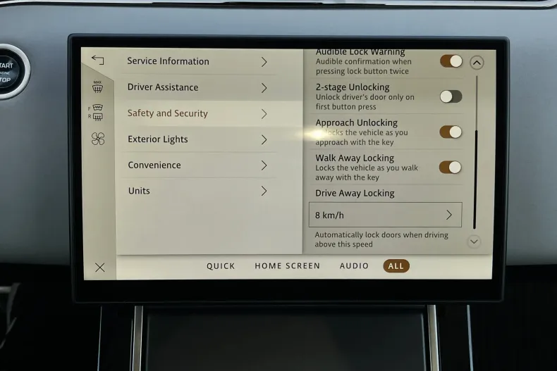 Land Rover Range Rover Evoque din 2023 cu 22.695 km - oferta LAN206277 - foto 26