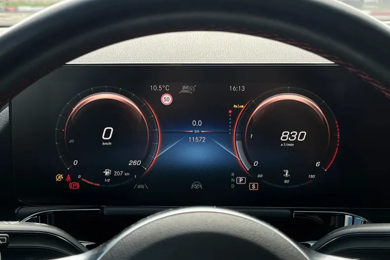 Mercedes-Benz GLA din 2022 cu 11.572 km - oferta MER206278 - foto 15