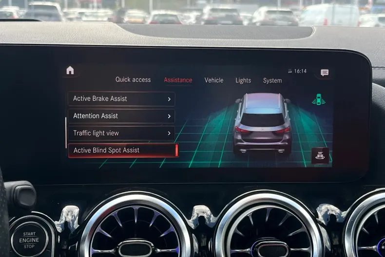 Mercedes-Benz GLA din 2022 cu 11.572 km - oferta MER206278 - foto 30