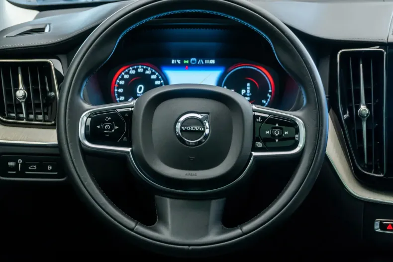 Volvo XC60 din 2021 cu 102.964 km - oferta VOL206279 - foto 32