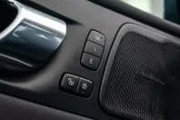 Volvo XC60 din 2021 cu 102.964 km - oferta VOL206279 - foto 37