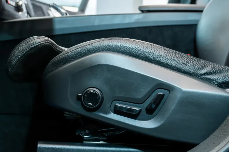 Volvo XC60 din 2021 cu 102.964 km - oferta VOL206279 - foto 38