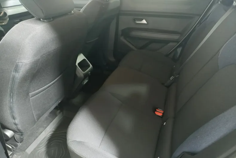 Dacia Duster din 2025 cu 8.569 km - oferta DAC206281 - foto 11