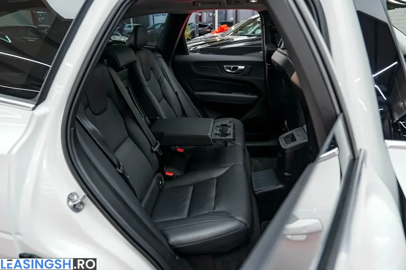 Volvo XC60 din 2021 cu 119.000 km - oferta VOL206285 - foto 12