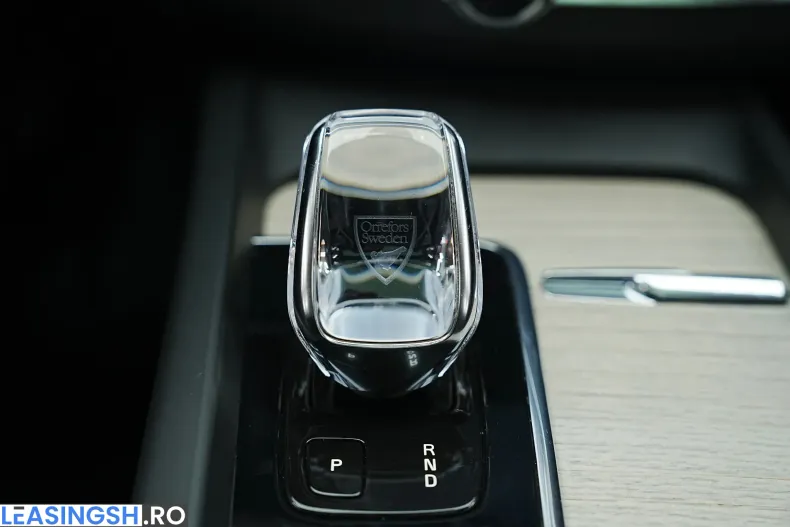 Volvo XC60 din 2021 cu 119.000 km - oferta VOL206285 - foto 32