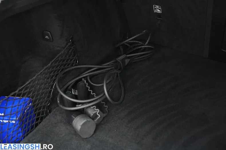 Volvo XC60 din 2021 cu 119.000 km - oferta VOL206285 - foto 40