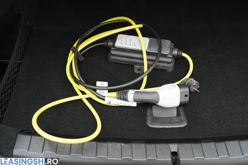 BMW 320e (Seria 3) din 2021 cu 175.000 km - oferta BMW206287 - foto 40