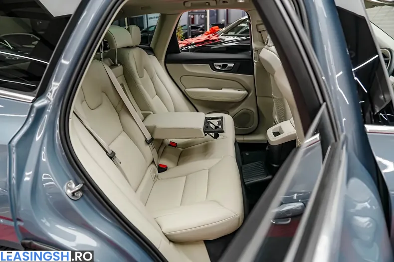 Volvo XC60 din 2023 cu 91.000 km - oferta VOL206288 - foto 12