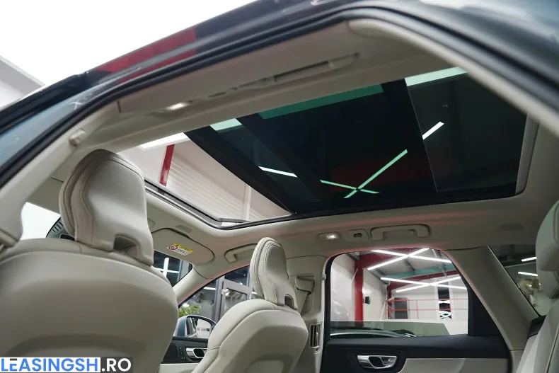 Volvo XC60 din 2023 cu 91.000 km - oferta VOL206288 - foto 14