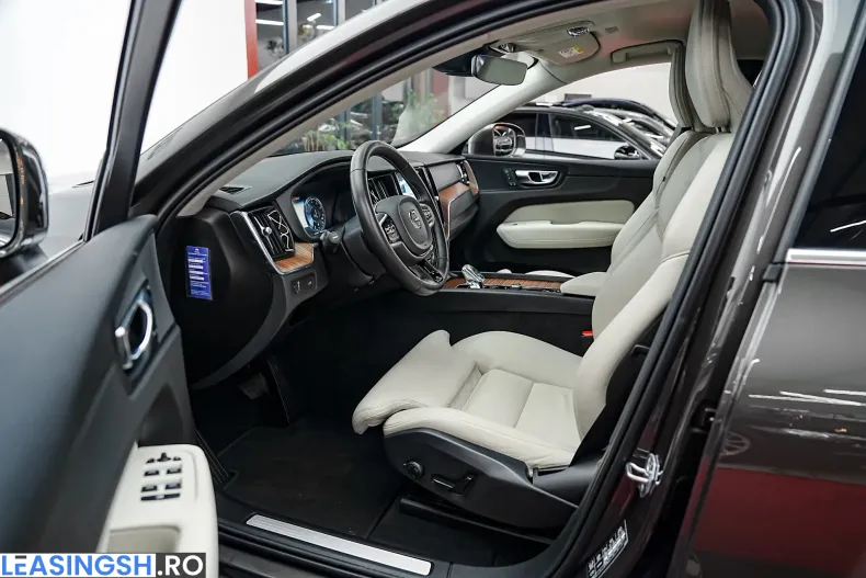 Volvo XC60 din 2020 cu 141.000 km - oferta VOL206289 - foto 4