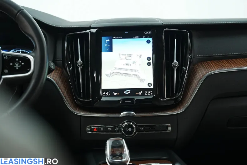 Volvo XC60 din 2020 cu 141.000 km - oferta VOL206289 - foto 19