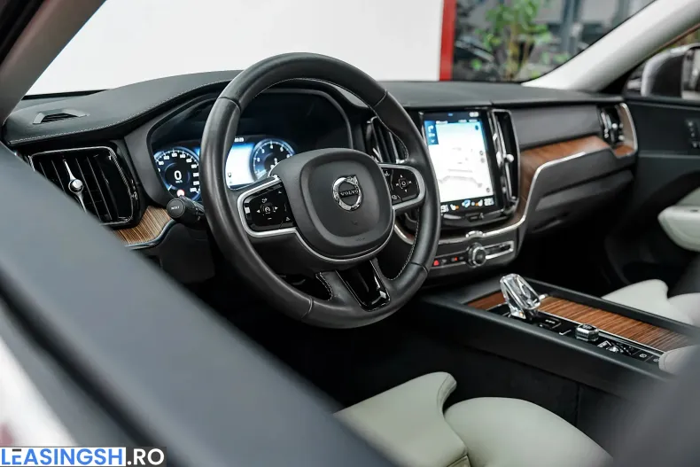 Volvo XC60 din 2020 cu 141.000 km - oferta VOL206289 - foto 30