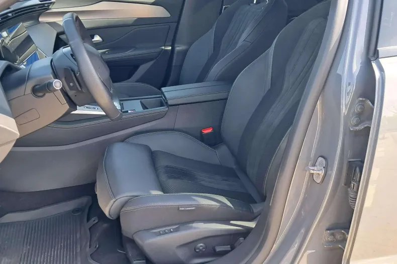 Peugeot 308 din 2023 cu 11.827 km - oferta PEU206291 - foto 6