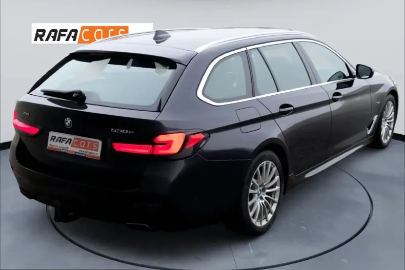 BMW 530e (Seria 5) din 2021 cu 126.000 km - oferta BMW206294 - foto 2