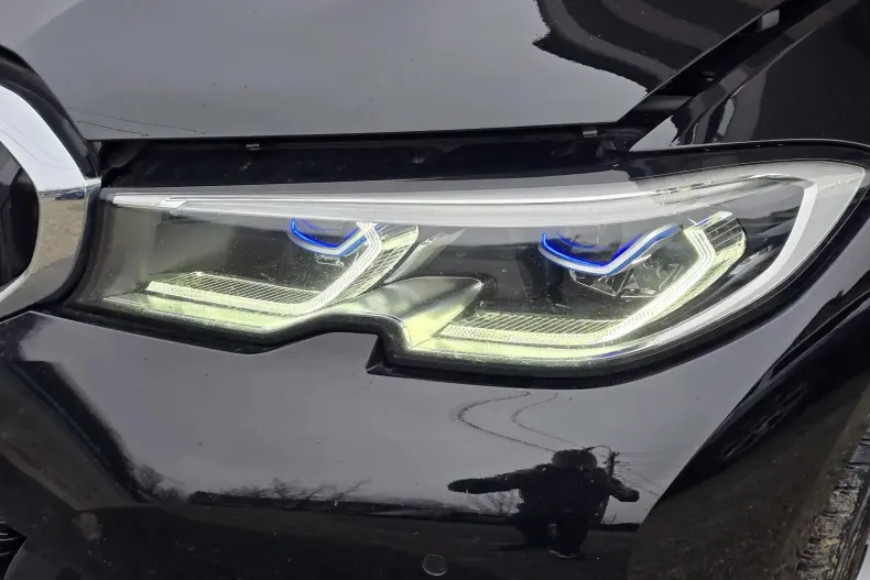 BMW 330e (Seria 3) din 2022 cu 102.000 km - oferta BMW206296 - foto 3