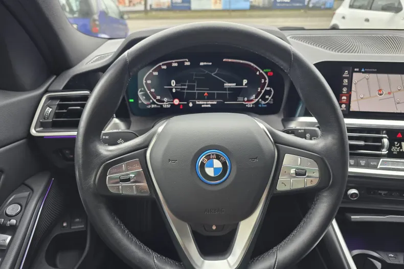 BMW 330e (Seria 3) din 2022 cu 102.000 km - oferta BMW206296 - foto 6