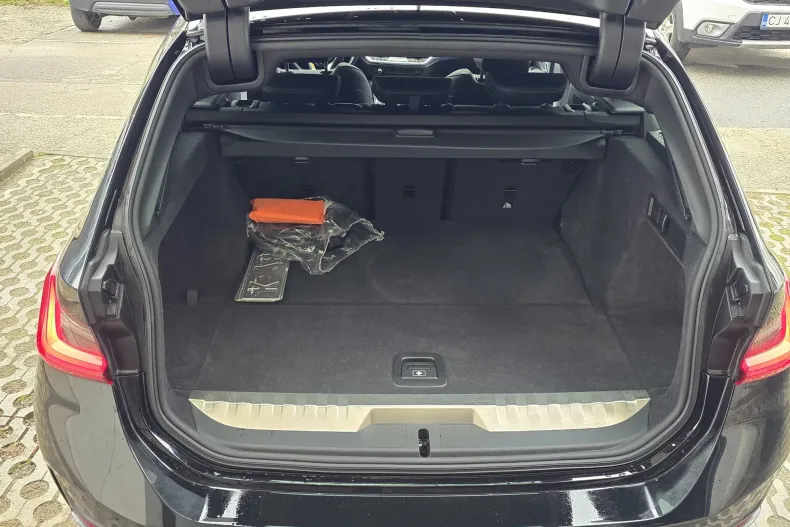 BMW 330e (Seria 3) din 2022 cu 102.000 km - oferta BMW206296 - foto 18