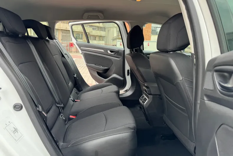 Renault Megane din 2021 cu 113.715 km - oferta REN206305 - foto 17