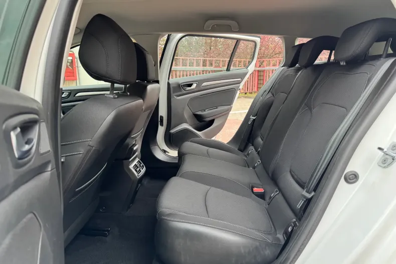 Renault Megane din 2021 cu 113.715 km - oferta REN206305 - foto 19