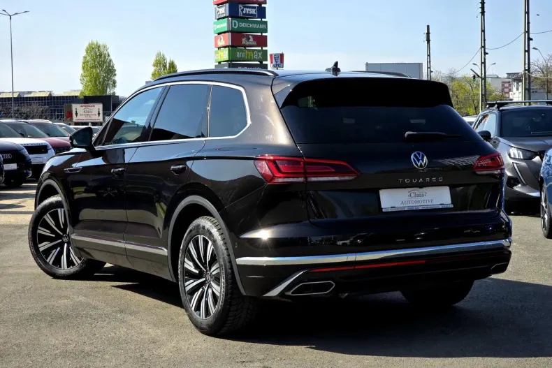 Volkswagen Touareg din 2023 cu 93.250 km - oferta VOL206320 - foto 4