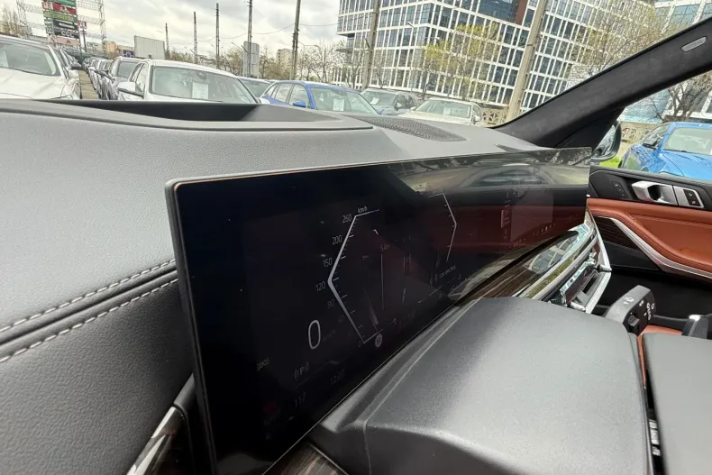 BMW X7 (Seria X) din 2024 cu 81.821 km - oferta BMW206324 - foto 33