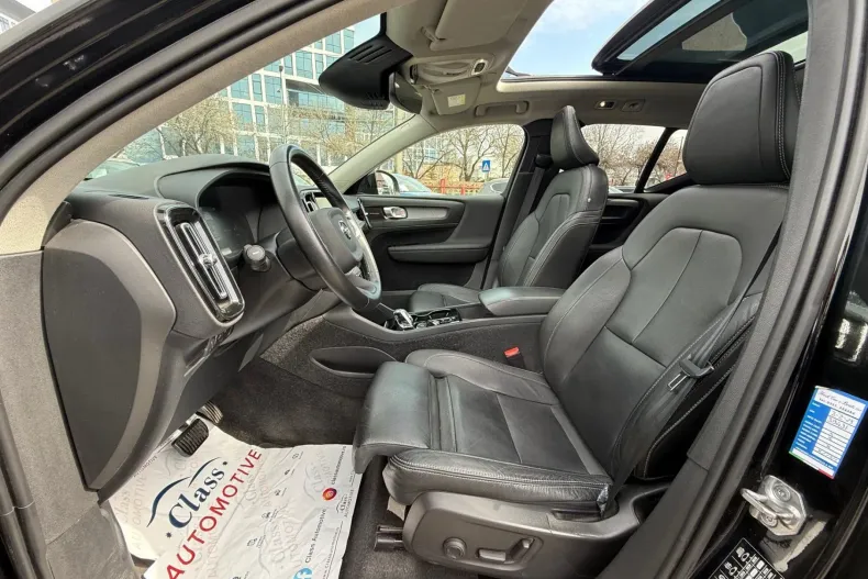 Volvo XC40 din 2021 cu 98.815 km - oferta VOL206325 - foto 8