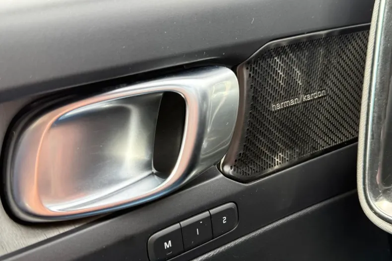 Volvo XC40 din 2021 cu 98.815 km - oferta VOL206325 - foto 16