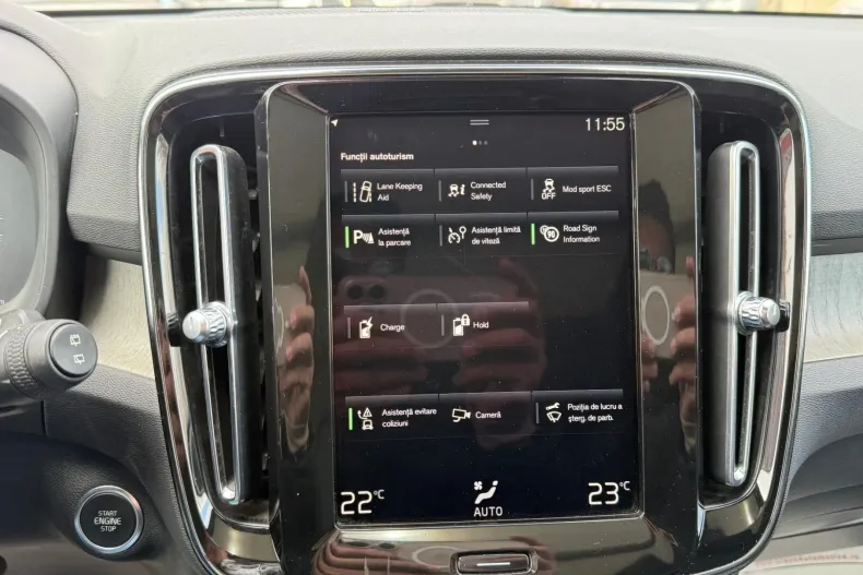 Volvo XC40 din 2021 cu 98.815 km - oferta VOL206325 - foto 20