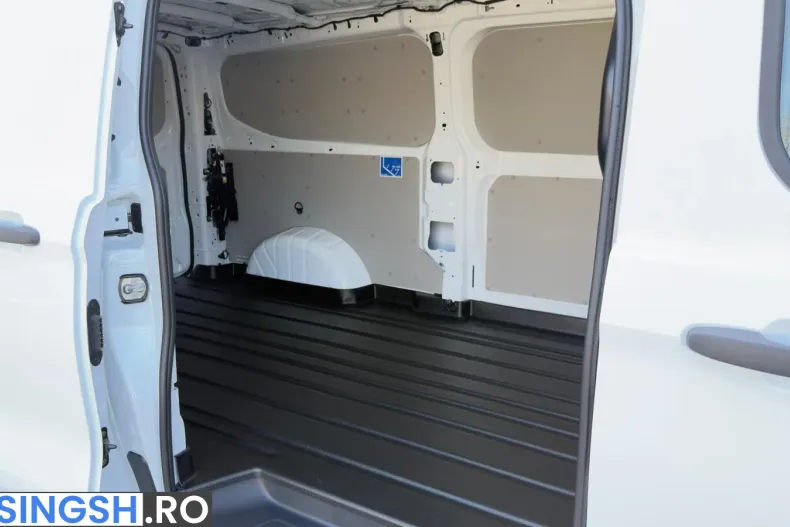 Ford Transit Custom din 2025 cu 1 km - oferta FOR206330 - foto 18