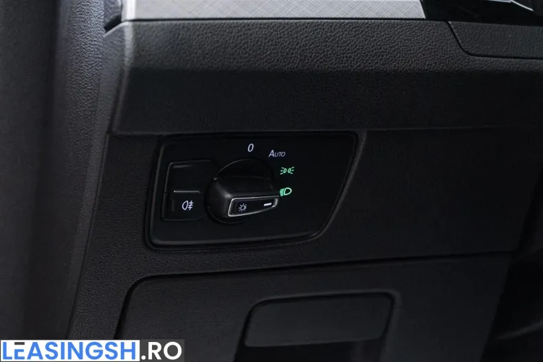 Volkswagen Passat din 2022 cu 176.000 km - oferta VOL206335 - foto 24