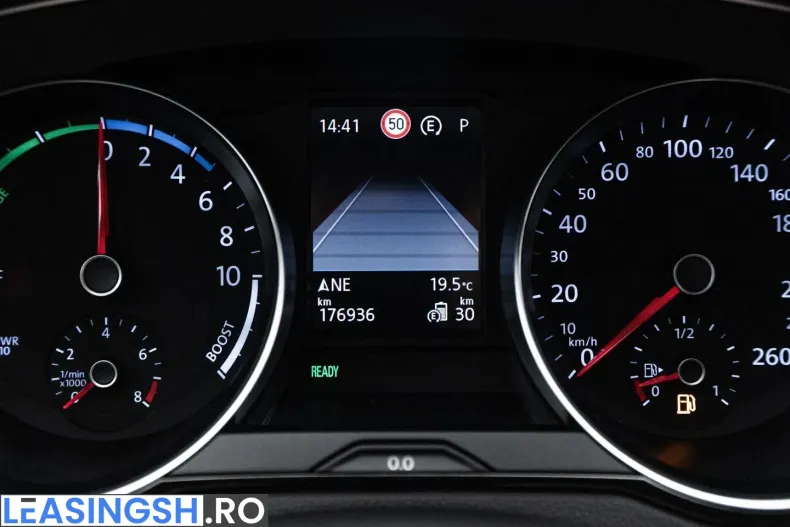 Volkswagen Passat din 2022 cu 176.000 km - oferta VOL206335 - foto 35