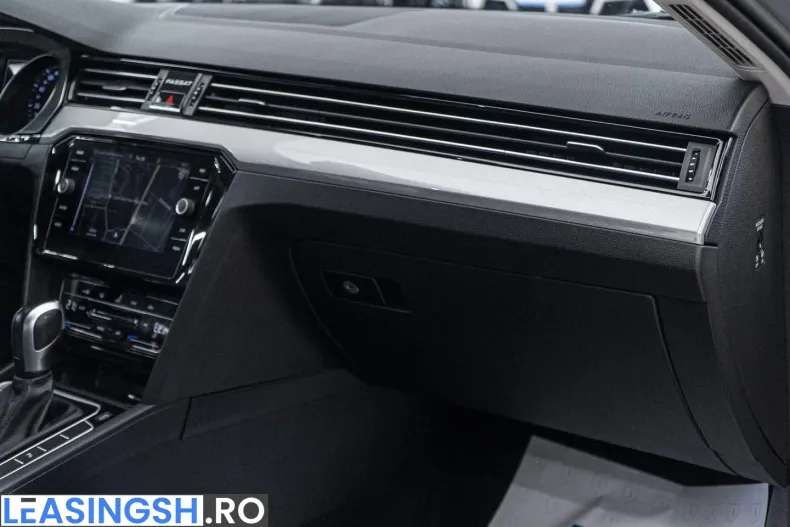 Volkswagen Passat din 2022 cu 176.000 km - oferta VOL206335 - foto 36