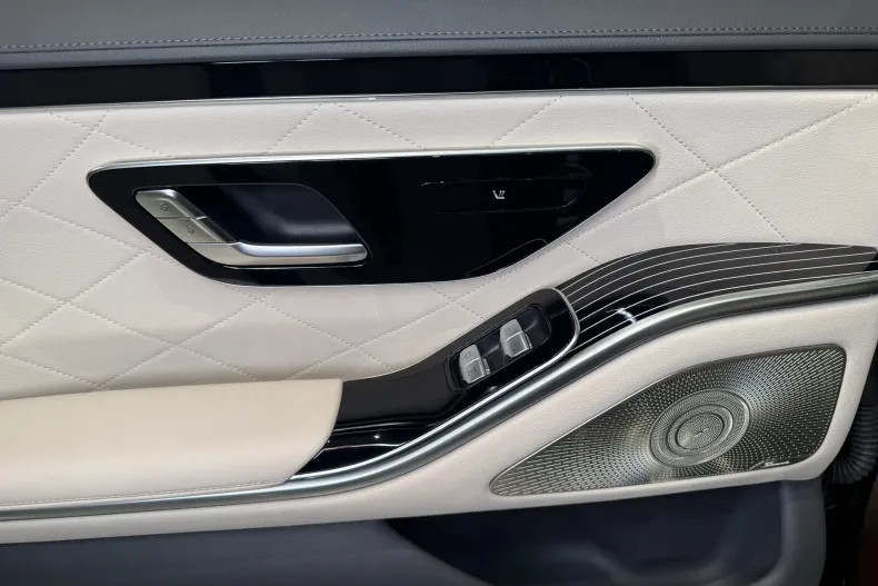 Mercedes-Benz S din 2024 cu 18.000 km - oferta MER206339 - foto 23