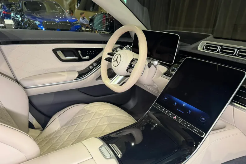 Mercedes-Benz S din 2024 cu 18.000 km - oferta MER206339 - foto 31