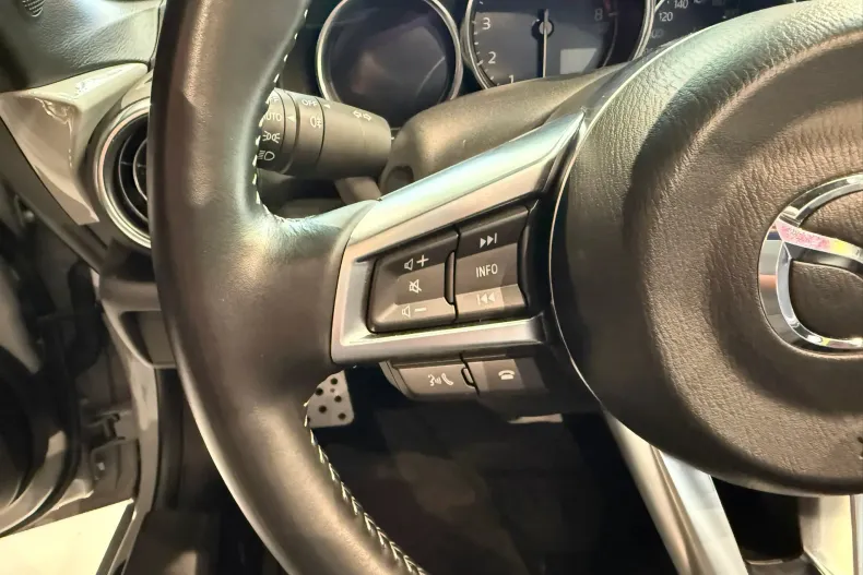 Mazda MX-5 din 2024 cu 19.000 km - oferta MAZ206341 - foto 17