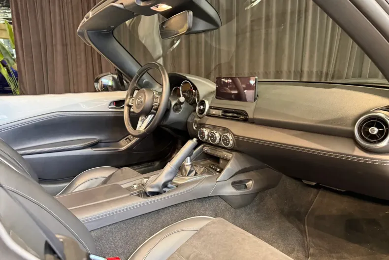 Mazda MX-5 din 2024 cu 19.000 km - oferta MAZ206341 - foto 20