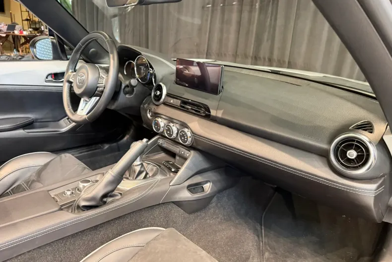 Mazda MX-5 din 2024 cu 19.000 km - oferta MAZ206341 - foto 23