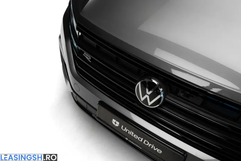 Volkswagen Touareg din 2023 cu 44.700 km - oferta VOL206342 - foto 2