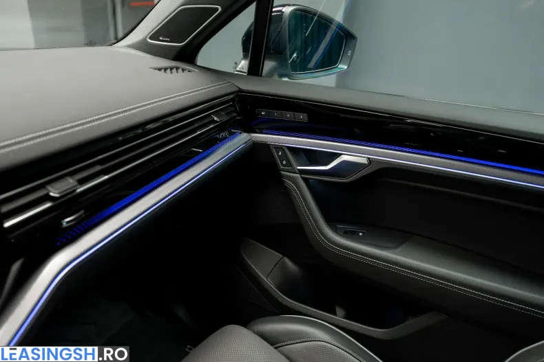 Volkswagen Touareg din 2023 cu 44.700 km - oferta VOL206342 - foto 16