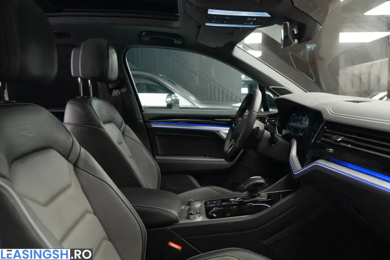 Volkswagen Touareg din 2023 cu 44.700 km - oferta VOL206342 - foto 32